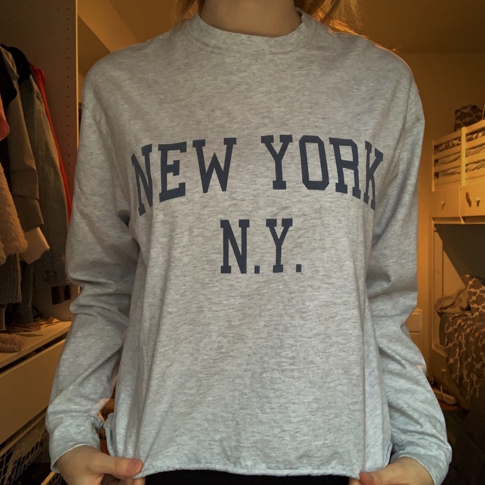 **** SOLD ****Brandy Melville sweatshirt